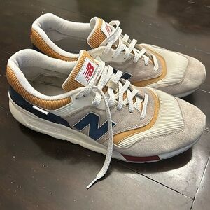 New Balance men’s sneakers
